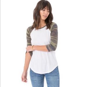Z SUPPLY Raglan 3/4 camo baseball tee